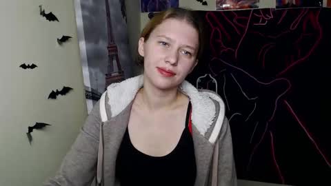 Snapshot of crystalgirl__ chatting on November 7, 2025, 1:33 pm Stella online show from November 7, 2025, 1:33 pm