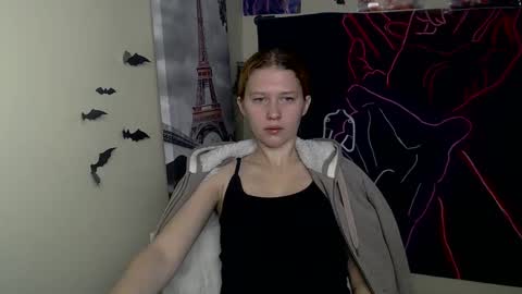 Snapshot of crystalgirl__ chatting on November 13, 2025, 7:07 am Stella online show from November 13, 2025, 7:07 am