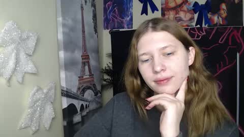 Snapshot of crystalgirl__ chatting on January 13, 2026, 1:16 pm Stella online show from January 13, 2026, 1:16 pm