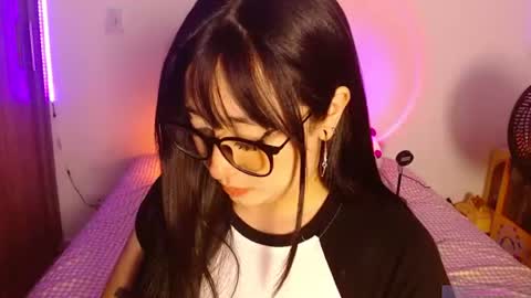 Olivia  online show from June 12, 2026, 1:48 am
