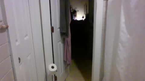 Snapshot of crystalizzzee chatting on March 2, 2025, 11:29 am Herekittykitty69 online show from March 2, 2025, 11:29 am