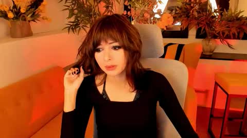 crystallbloom online show from September 15, 2025, 1:38 am