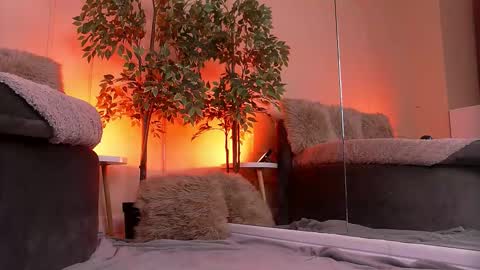 Snapshot of crystallred chatting on November 13, 2025, 5:50 am crystallred online show from November 13, 2025, 5:50 am