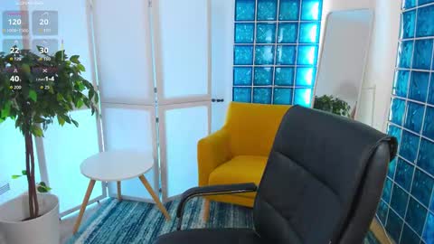 Snapshot of crystalluna__ chatting on November 9, 2025, 1:53 pm Mia online show from November 9, 2025, 1:53 pm