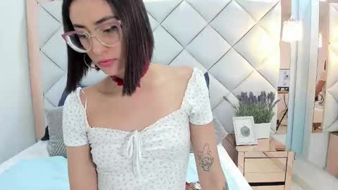 Crystal online show from March 27, 2026, 10:20 pm