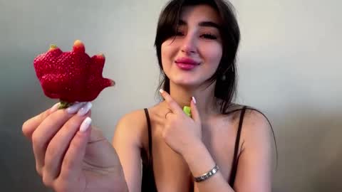 Diana online show from May 25, 2026, 6:52 am