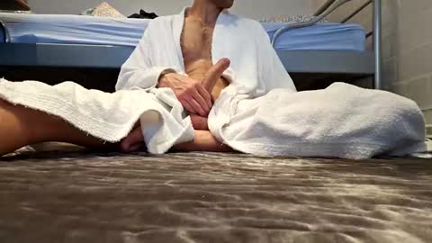 crzcrz online show from December 30, 2024, 10:32 am