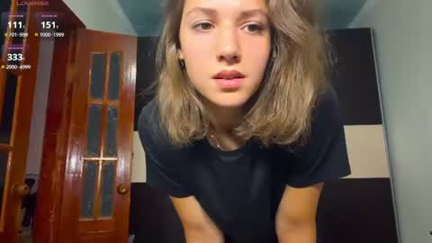 Snapshot of cucgrueber chatting on August 9, 2026, 10:09 am cucgrueber online show from August 9, 2026, 10:09 am