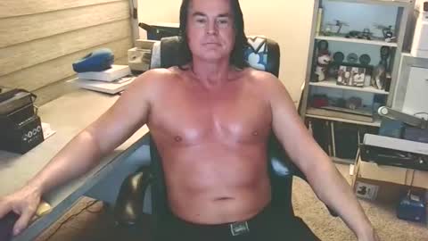 Snapshot of cucuforcocopuffs chatting on May 17, 2026, 4:54 am Yup... kinda old but Stop in and say hello online show from May 17, 2026, 4:54 am