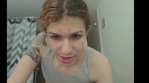 cuddleavenue online show from October 4, 2025, 1:14 am