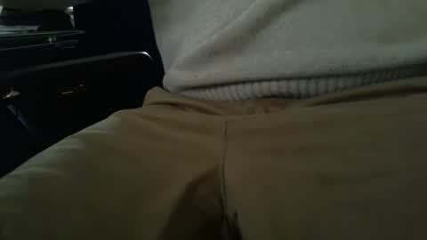 Snapshot of cuddlebeardeluxe chatting on December 1, 2025, 1:27 pm cuddlebeardeluxe online show from December 1, 2025, 1:27 pm