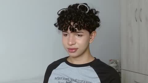 Cuddly online show from February 25, 2025, 4:31 pm