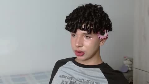 Cuddly online show from March 11, 2025, 6:52 pm