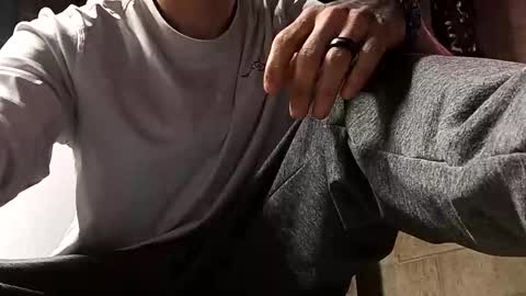 Snapshot of cum4u1524 chatting on February 23, 2026, 7:00 pm cum4u1524 online show from February 23, 2026, 7:00 pm