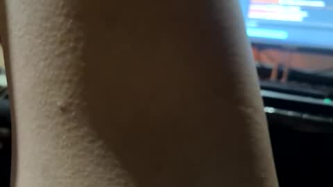 Snapshot of cum_all_over_mmee chatting on February 17, 2025, 8:47 pm im KIM new girl to spoil online show from February 17, 2025, 8:47 pm