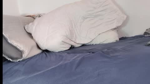 cum_boy84 online show from September 24, 2025, 4:32 pm