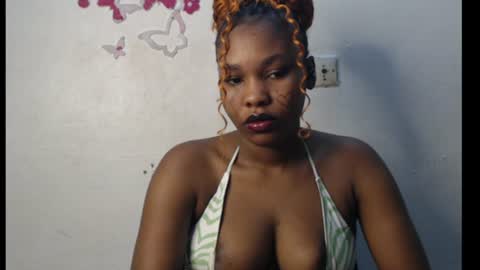 Snapshot of cum_ebony_xxxpetit chatting on June 21, 2026, 12:35 am Teeha online show from June 21, 2026, 12:35 am