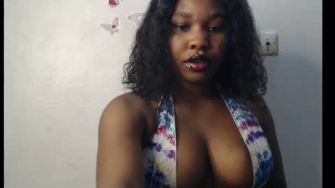 Snapshot of cum_ebony_xxxpetit chatting on July 5, 2026, 1:12 am Teeha online show from July 5, 2026, 1:12 am
