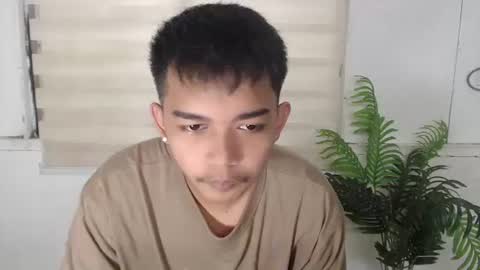 Snapshot of cum_for_u19 chatting on January 13, 2026, 5:13 am DREI online show from January 13, 2026, 5:13 am