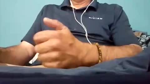 Snapshot of cumbian_chero chatting on June 20, 2026, 2:42 pm cumbian_chero online show from June 20, 2026, 2:42 pm