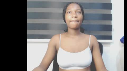 Snapshot of cumebony_petit chatting on May 15, 2026, 6:09 am cumebony_petit online show from May 15, 2026, 6:09 am