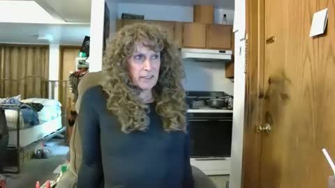 Nikki online show from May 16, 2026, 1:21 pm