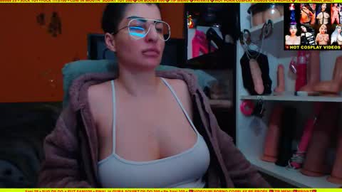 cuminmenowbby online show from January 10, 2025, 5:56 pm