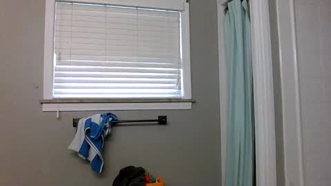 ConCon online show from October 25, 2025, 8:14 pm