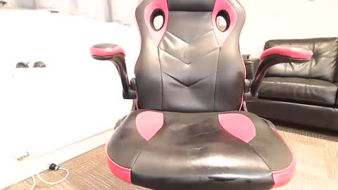 MichellCock online show from March 9, 2025, 1:59 pm