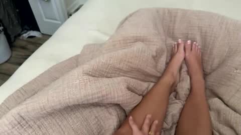 cummonnmeeeee online show from April 4, 2026, 7:55 pm