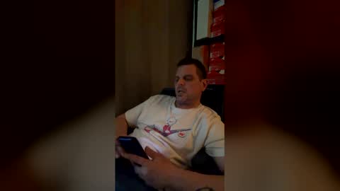 cummsalot425 online show from April 15, 2026, 12:01 pm