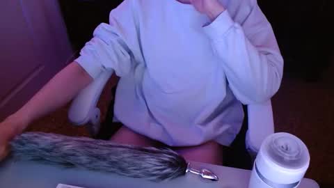 cumwatchthisdih online show from December 20, 2025, 5:47 am