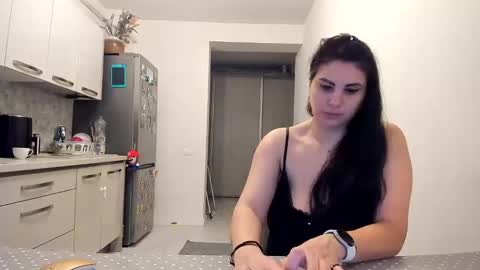 maria  alex online show from February 15, 2025, 5:09 am