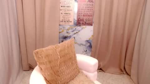 Xyrien online show from May 4, 2026, 11:23 pm