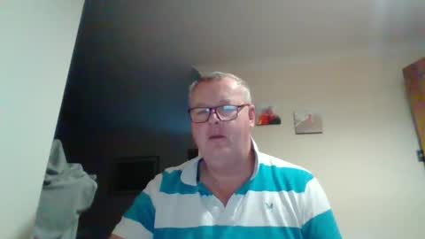 Snapshot of curiousax77 chatting on December 31, 2024, 8:59 am curiousax77 online show from December 31, 2024, 8:59 am