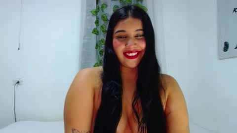 Snapshot of curiuscouplehot chatting on November 29, 2025, 10:40 am Pablo and emma online show from November 29, 2025, 10:40 am