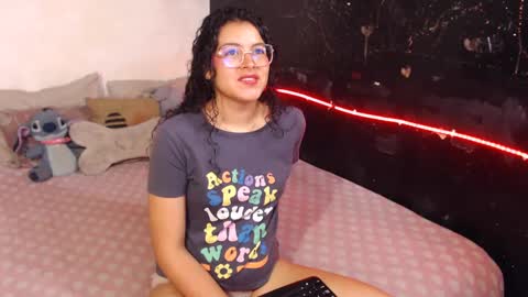 Snapshot of curlycool chatting on December 18, 2024, 12:54 am Max and Cata online show from December 18, 2024, 12:54 am