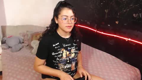 Snapshot of curlycool chatting on December 27, 2024, 1:53 am Max and Cata online show from December 27, 2024, 1:53 am