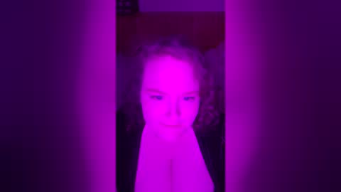 Snapshot of curlycult97 chatting on June 17, 2026, 10:00 pm curlycult97 online show from June 17, 2026, 10:00 pm