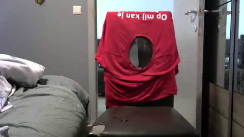 curlyfurly online show from December 20, 2025, 1:29 pm