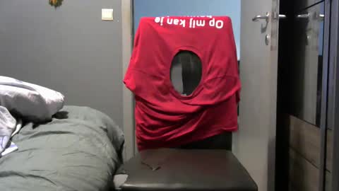 curlyfurly online show from December 22, 2025, 3:25 am