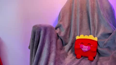 Rose online show from February 20, 2025, 11:54 pm