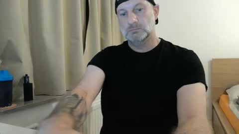 Curman85 online show from January 25, 2025, 11:54 pm