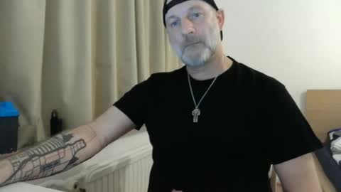 Curman85 online show from March 6, 2025, 11:42 pm