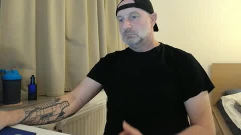 Curman85 online show from October 3, 2025, 10:40 pm