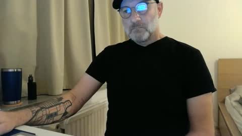 Curman85 online show from February 8, 2026, 10:46 pm