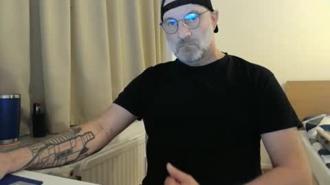 Curman85 online show from April 20, 2026, 10:44 pm