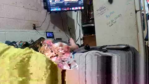 Snapshot of curved602506 chatting on February 8, 2025, 9:03 am curved602506 online show from February 8, 2025, 9:03 am