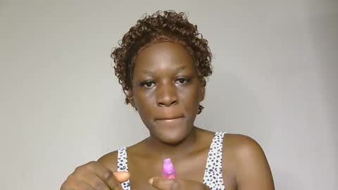 curvy_kittie online show from May 17, 2026, 3:26 am