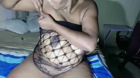 curvybae45 online show from February 25, 2026, 8:40 pm